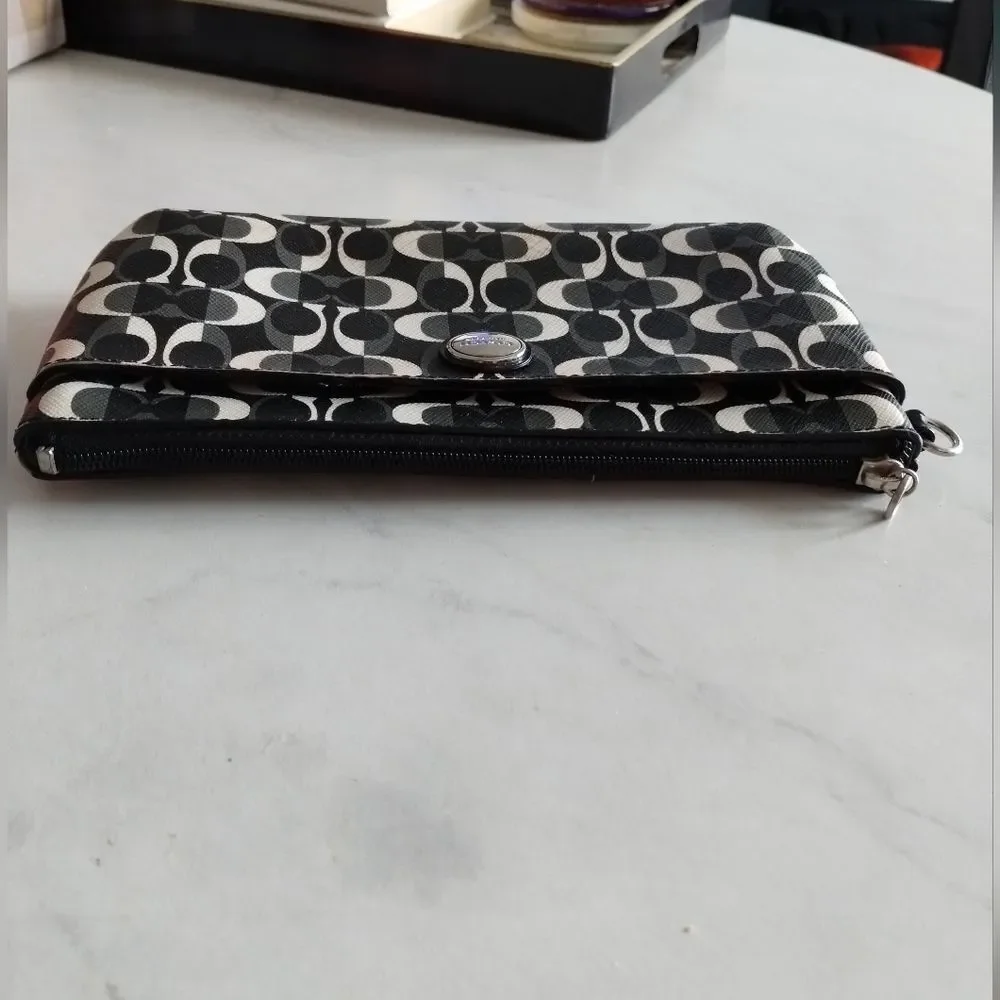 Coach Black Peyton Dream C Small Wristlet Wallet